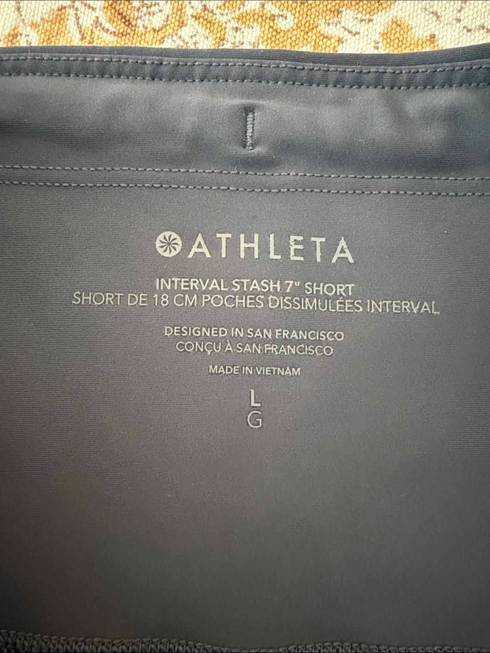 Athleta large 7” Charcoal Gray slip Bike Shorts stash pockets worn once - Picture 2 of 5